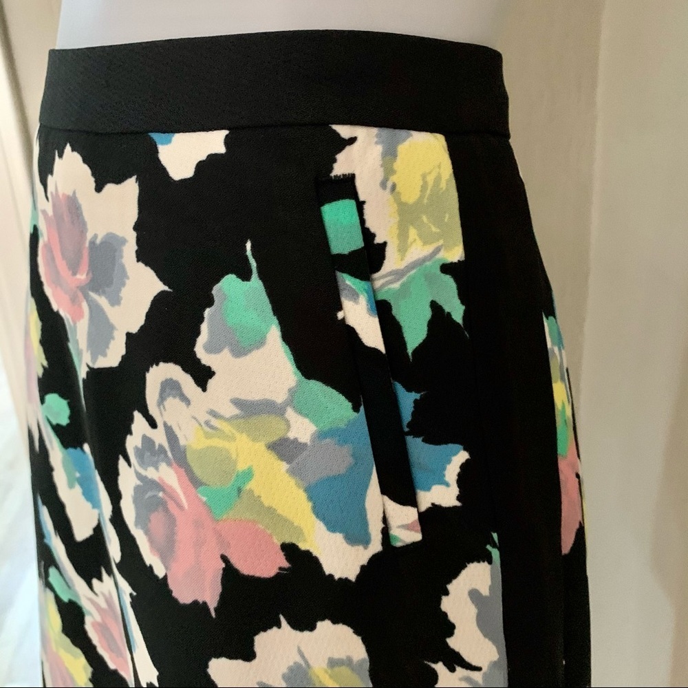 OASIS Floral Crepe Colorful Mini Skirt - Picture 7 of 14